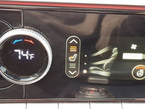 Used 2022 Genesis GV70 3.5T Sport w/ Sport Prestige Package image 26