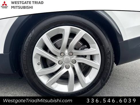 Used 2019 Land Rover Discovery HSE AWD/4WD image 22