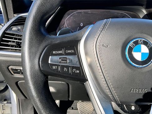 Used 2023 BMW X5 xDrive45e image 10