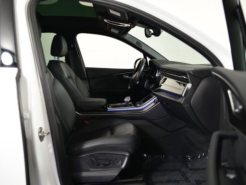 Used 2023 Audi Q7 2.0T Premium Plus w/ Premium Plus Package image 19