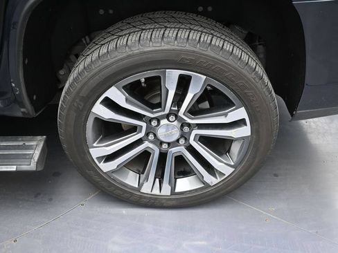 Used 2019 GMC Yukon Denali w/ Denali Ultimate Package AWD/4WD image 16