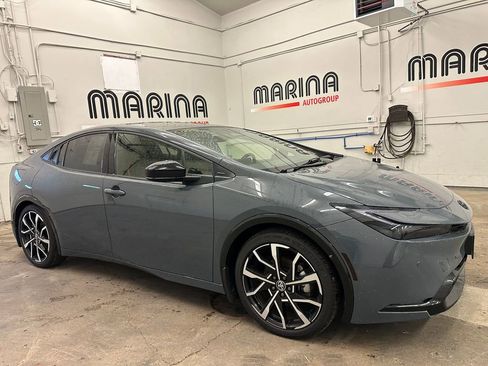 Used 2024 Toyota Prius Prime FWD image 1