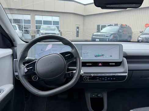 Certified 2024 Hyundai Ioniq 5 SEL RWD image 5
