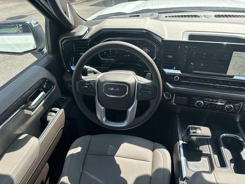 New 2026 GMC Sierra 1500 SLT w/ SLT Premium Plus Package image 17