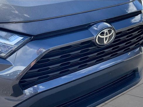Used 2024 Toyota RAV4 XLE FWD image 50
