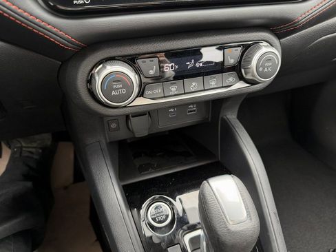 New 2025 Nissan Versa SR image 20