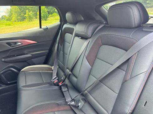 New 2025 Chevrolet Equinox EV RS image 15