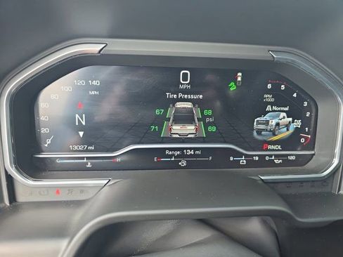 Used 2024 GMC Sierra 2500 AT4 w/ AT4 Preferred Package image 19