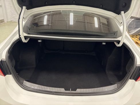 Used 2022 Chevrolet Malibu RS image 31