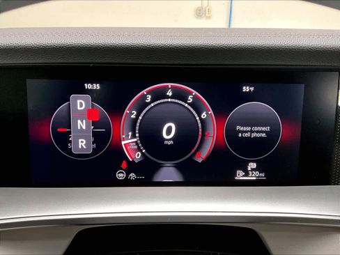 Certified 2025 Volkswagen Tiguan SE FWD image 23
