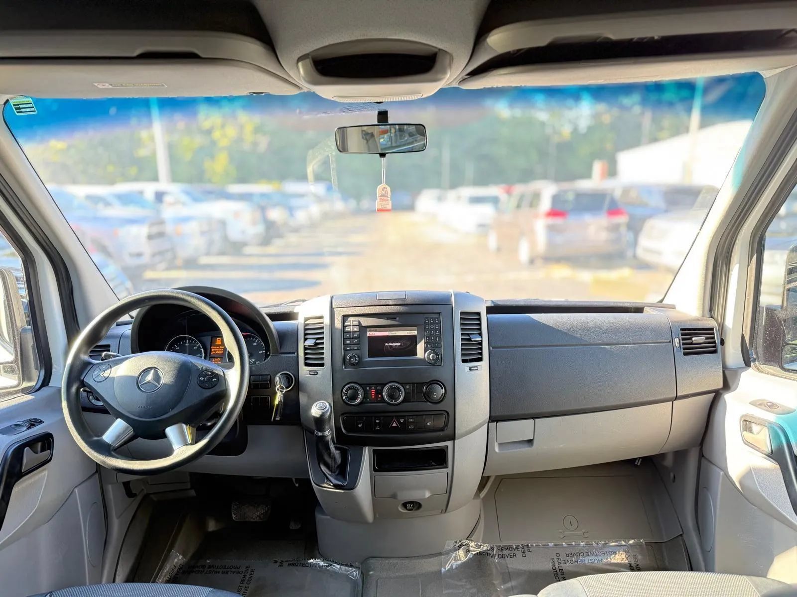 Used 2014 Mercedes-Benz Sprinter 2500 image 14