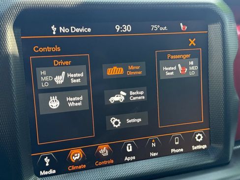 Used 2022 Jeep Wrangler Unlimited Rubicon w/ LED Lighting Group AWD/4WD image 24