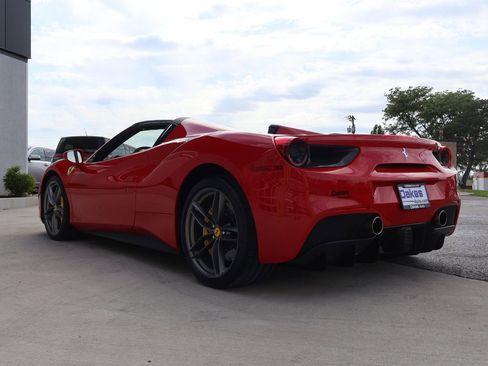 Used 2019 Ferrari 488 Spider RWD image 6
