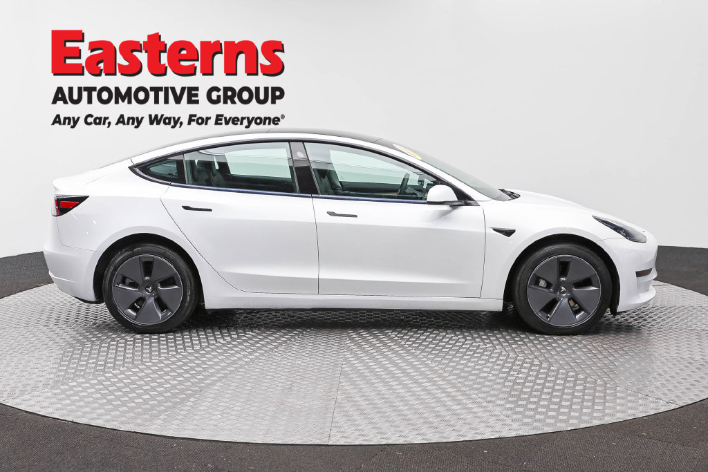 Used 2023 Tesla Model 3 Standard Range RWD image 4