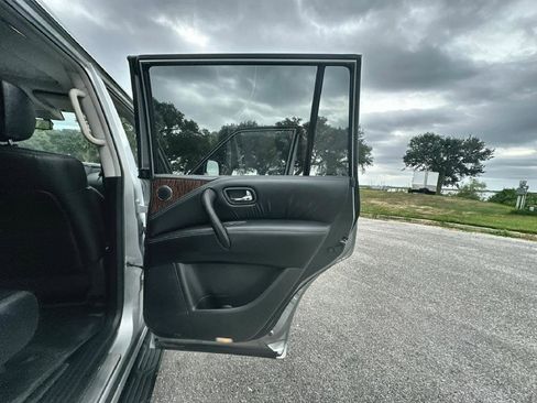 Used 2020 Nissan Armada Platinum w/ Captain's Chairs Package RWD image 17