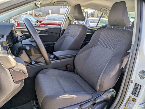 Used 2025 Toyota Camry Hybrid image 23