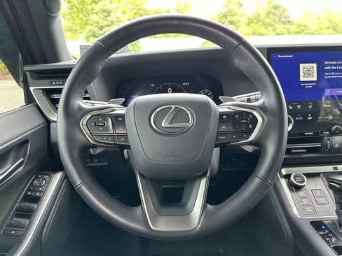 Used 2024 Lexus GX 550 AWD/4WD image 8