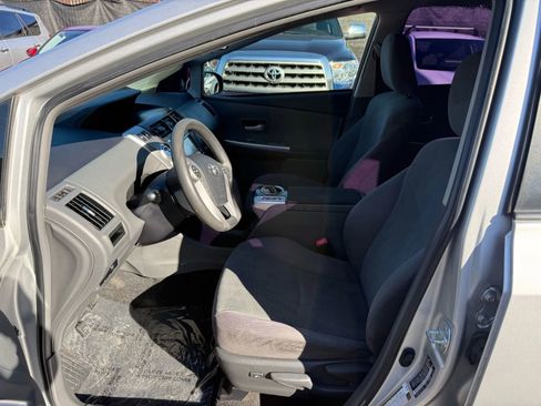 Used 2013 Toyota Prius V Two image 7