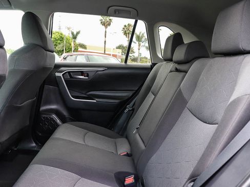 Used 2022 Toyota RAV4 XLE w/ Carpet Mat Package (TMS) AWD/4WD image 23