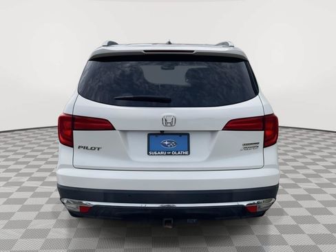 Used 2018 Honda Pilot Touring image 14