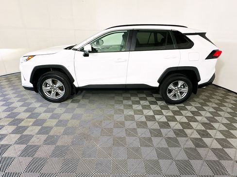 Used 2024 Toyota RAV4 XLE w/ Convenience Package FWD image 6