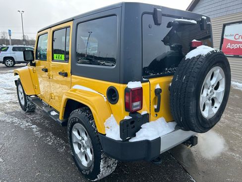 Used 2015 Jeep Wrangler Unlimited Sahara image 7