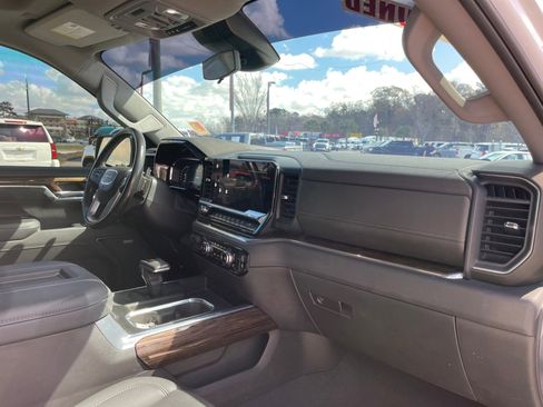 Used 2022 GMC Sierra 1500 Elevation w/ Elevation Premium Package image 28