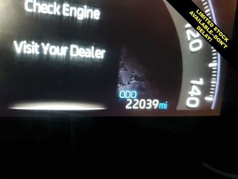 Used 2024 Toyota RAV4 LE AWD/4WD image 9