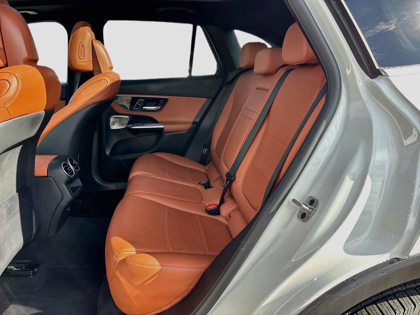 Used 2023 Mercedes-Benz GLC 300 w/ Exclusive Trim Package image 26