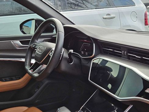 Used 2023 Audi RS 6 image 11