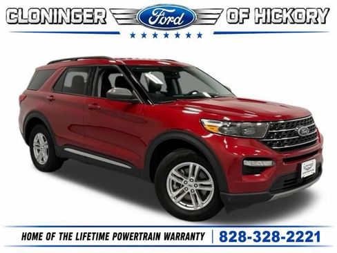 Used 2023 Ford Explorer XLT w/ Equipment Group 202A AWD/4WD image 1