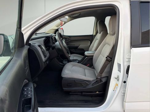 Used 2022 Chevrolet Colorado W/T w/ WT Convenience Package RWD image 10
