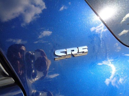 Used 2015 Toyota 4Runner SR5 RWD image 11