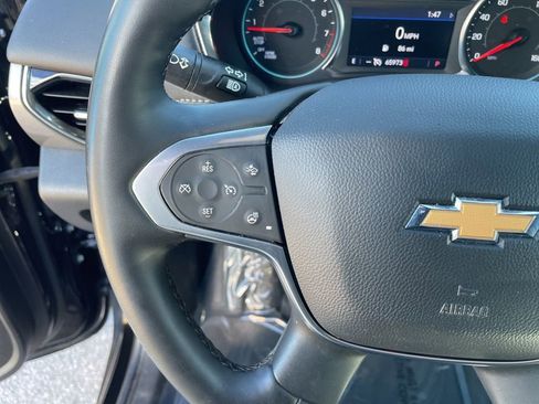 Used 2023 Chevrolet Traverse LT image 13