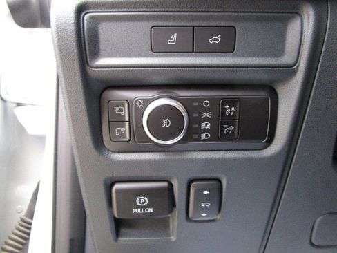 Used 2022 Ford Expedition Max Platinum AWD/4WD image 19