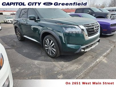Used 2022 Nissan Pathfinder Platinum w/ Cargo Package