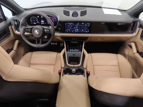 Certified 2026 Porsche Cayenne S AWD/4WD image 14