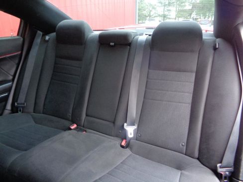 Used 2014 Dodge Charger R/T w/ Blacktop Package image 8