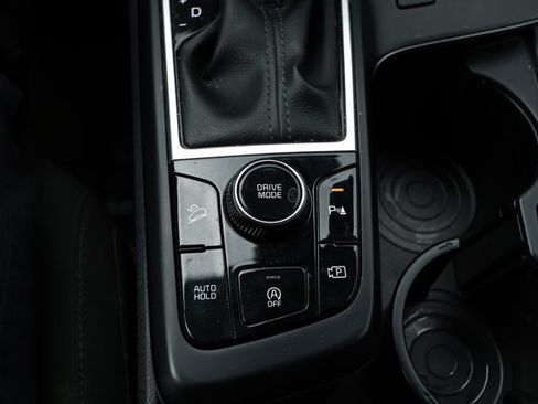 Used 2024 Kia Sportage LX FWD image 18