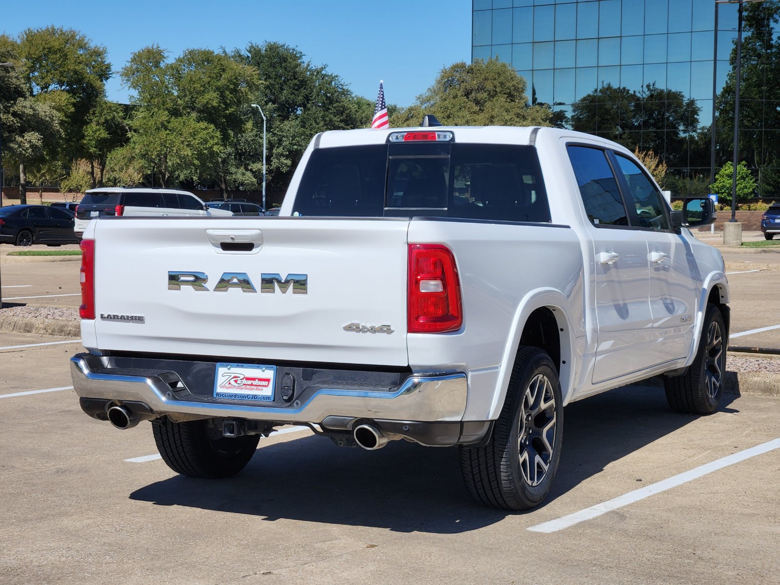 Used 2026 RAM 1500 Laramie AWD/4WD image 6
