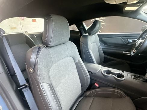 Used 2025 Ford Mustang Coupe RWD image 27