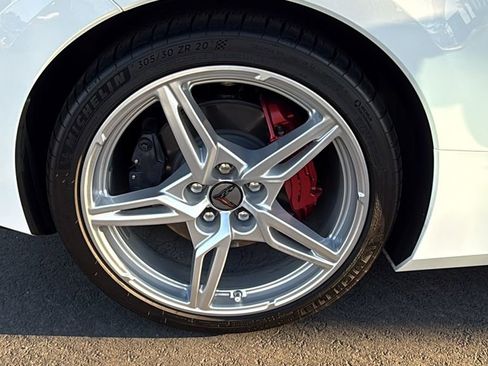 Used 2025 Chevrolet Corvette Stingray Convertible w/ 1LT image 28