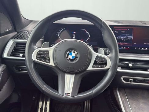 Used 2024 BMW X7 xDrive40i w/ M Sport Package image 15