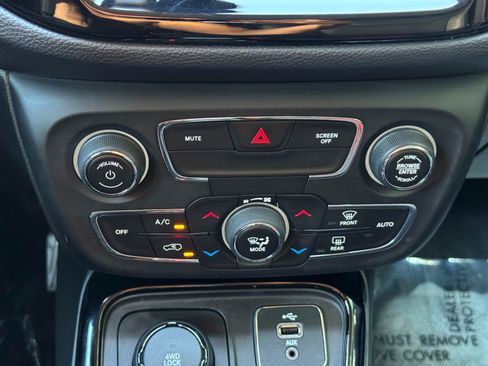 Used 2017 Jeep Compass Limited AWD/4WD image 27