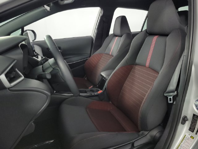 Used 2025 Toyota Corolla SE FWD image 14
