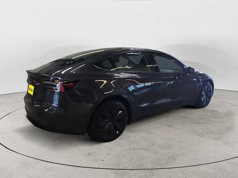 Used 2025 Tesla Model 3 Long Range RWD image 5