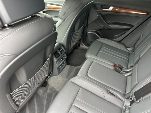 Used 2023 Audi Q5 Prestige AWD/4WD image 4