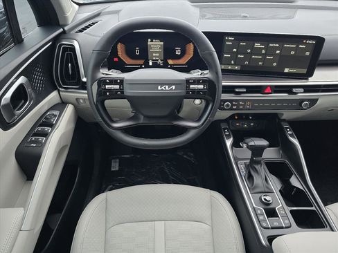 New 2026 Kia Sorento S w/ S Panoramic Sunroof Package image 6