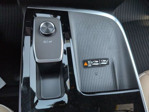 New 2026 Buick Enclave Preferred w/ Power Package AWD/4WD image 18