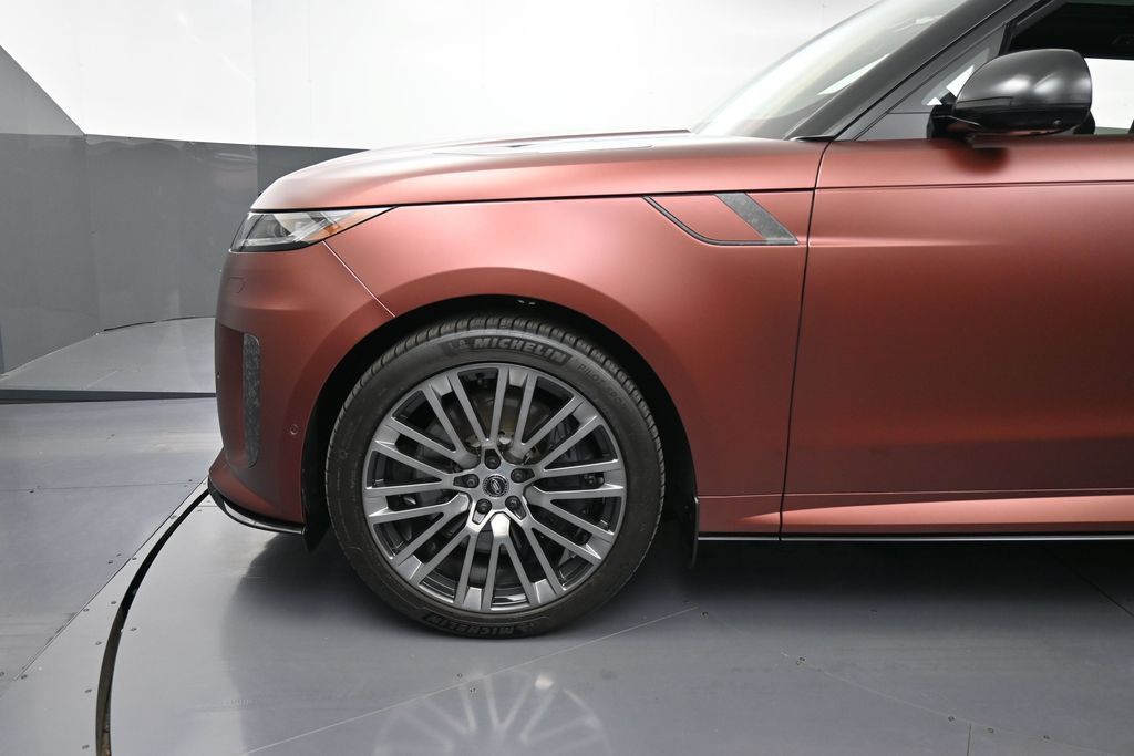 Used 2025 Land Rover Range Rover Sport SV Edition Two AWD/4WD image 12